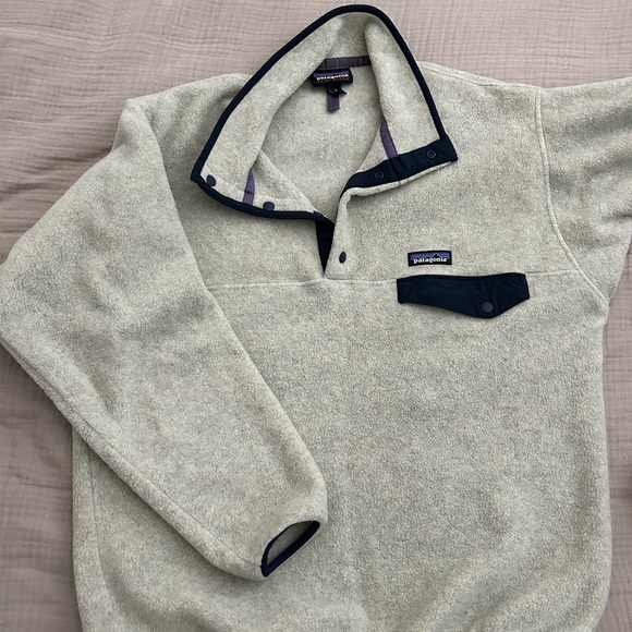 Patagonia Other - Patagonia Synchilla Cream Fleece with Navy Trim
